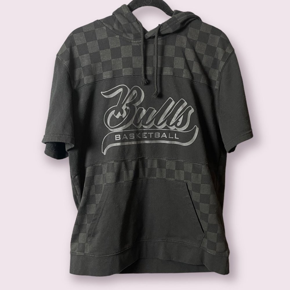 NBA Chicago Bulls Black on Black Short-Sleeve Checkerboard Hoodie - Large